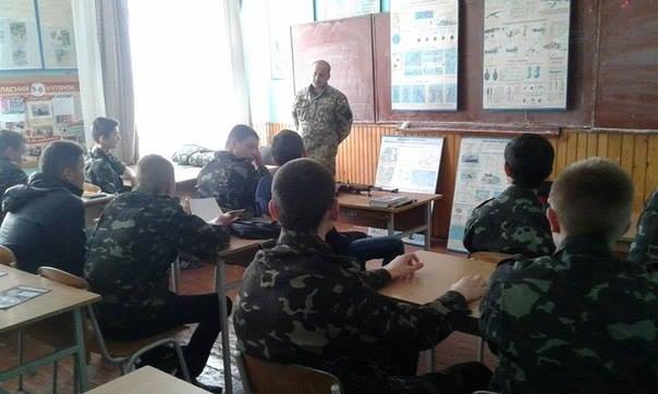 кс